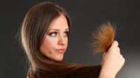 Entenda por que o alisamento caseiro pode ser perigoso para seus cabelos