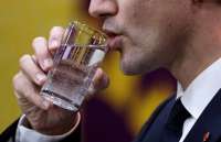 Quando beber muita água pode ser prejudicial à saúde?