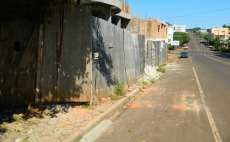 Laranjeiras - Secretaria de Obras e Urbanismo alerta construtores sobre invasão das obras nos passeios públicos