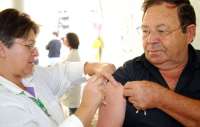 Postos de saúde abrem neste sábado para aplicação da vacina contra a gripe