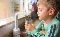 Aplicação de flúor na água distribuída no Paraná completa 57 anos