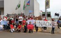 Pinhão - Alunos protestam contra a MP 746