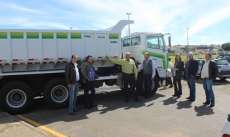 Porto Barreiro - Cidade recebe caminhão caçamba do Programa de Aceleração do Crescimento