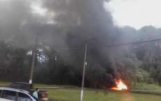 Ibema - Mais uma vez BR 277 tem protesto com pneus queimados
