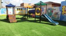Guaraniaçu - Educação investe na aquisição de grama sintética para os Playground e solários dos CEMEIs