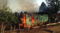 Candói - Residência fica totalmente destruída após incêndio