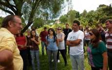 Laranjeiras - Alunos da UFFS conhecem forma de organização de assentamento em Santa Catarina