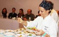 Brasileira é eleita a melhor chef do mundo