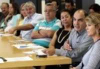 Laranjeiras - Prefeita e vice participam de reunião com a secretária da família