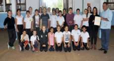Reserva do Iguaçu - Alunos e professora da Escola Monteiro Lobato recebem moção de congratulação do legislativo