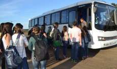Reserva - Na última segunda dia 29, estudantes fizeram primeira viagem com novo ônibus