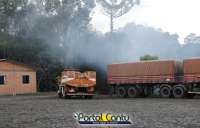 Laranjeiras - Fumaça toma conta da BR-277 e mobiliza Bombeiros