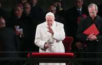 Papa Francisco condena terrorismo, guerras e corrupção