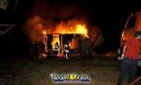 Laranjeiras - Na noite deste domingo dia 10, residência pega fogo no bairro Presidente Vargas