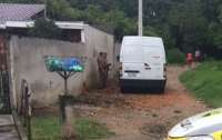 Laranjeiras - Ladrões roubam dois veículos e estouram cofre da Souza Cruz