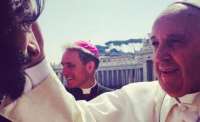 Rodrigo Santoro, vai viver Jesus no cinema, e recebe bênção do Papa