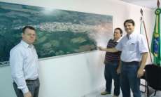 Guaraniaçu - Cassol recebe empresários do ramo madeireiro interessados em se instalar na cidade alta