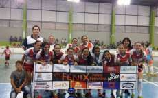 Candói - Equipe de futsal feminino vence campeonato em Guarapuava