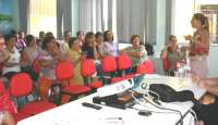 Laranjeiras - Assistência Social reúne clubes de mães e define cursos para 2013