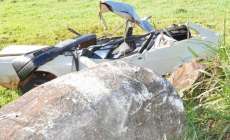 Três Barras - Carro super lotado com 8 pessoa sofre grave acidente