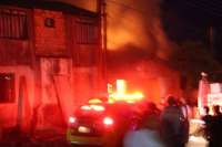 Laranjeiras - Incêndio no Presidente Vargas termina com quatro casas atingidas
