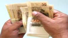 Laranjeiras - Prefeitura deposita salário de janeiro e terço de férias e injeta mais de R$ 1,8 milhão na economia local