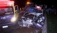 No Paraná carro na contramão deixa 2 mortos e 7 feridos em Antonina, na BR-116