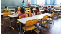 Candói - 998 Conjuntos escolares são entregues em Escolas Municipais