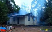 Guaraniaçu - Gestante morre carbonizada após casa pegar fogo. Reportagem completa
