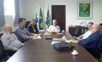 Laranjeiras - Prefeita participa de reunião sobre a cadeia produtiva da erva mate na região da Cantuquiriguaçu