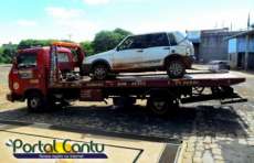 Cantagalo - Neste sábado Van e Fiat Uno se envolveram em acidente no trevo. Fotos