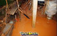 Laranjeiras - Moradores contam que quando chove, casas alagam no bairro Presidente Vargas