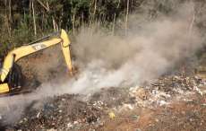 Virmond - Incêndio no lixão, mobiliza equipes de Laranjeiras