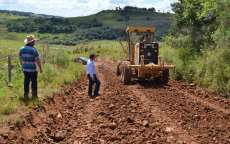 Pinhão - Secretário de Transportes e Obras vistoria recuperação de estradas rurais