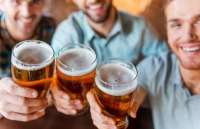 Segundo pesquisa, cerveja deixa os homens mais inteligentes