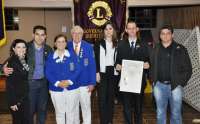 Rio Bonito - Governador entrega carta constitutiva a Lions Clube