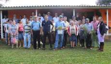Rio Bonito - Produtores rurais de Tamarana conhecem as potencialidades do município na produção de leite