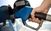 Com aumento de impostos, gasolina tem alta recorde no país, diz ANP