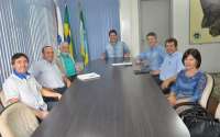 Laranjeiras - Prefeito recebe vigário e confirma apoio da Prefeitura na Festa à Padroeira