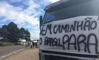 Greve dos caminhoneiros entra no 2º dia com bloqueios no Paraná