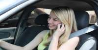 Por dia, 380 motoristas do Paraná são multados por uso de celular