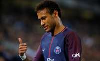 Técnico do PSG diz que Neymar precisa aprender com expulsão
