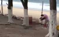 Gravação de filme pornô em praia brasileira gera polêmica
