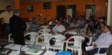 Nova Laranjeiras - Equipe da Administração participa de palestra