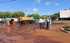 Catanduvas - Prefeita recebe equipamentos e vistoria obras de asfalto