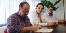 Cantagalo - Parceria assinada por prefeito garante mais 50 empregos