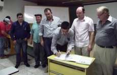 Pinhão - Cinco empresas recebem concessão para trabalharem no município