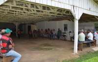 Pinhão - Secretários de agricultura e de indústria e comércio participam de reunião em Faxinal dos Carvalhos