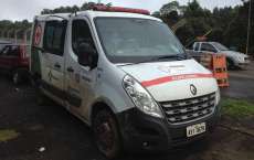 Pinhão - Ambulância do município se envolve em acidente próximo a Irati