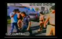 Em Curitiba, repórter é preso fazendo matéria ao vivo